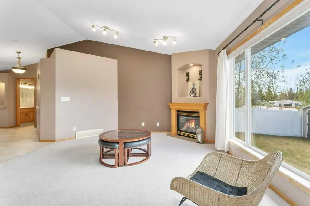 27 Ramage Crescent Red Deer AB T4P4A5