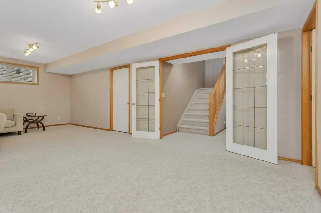 27 Ramage Crescent Red Deer AB T4P4A5