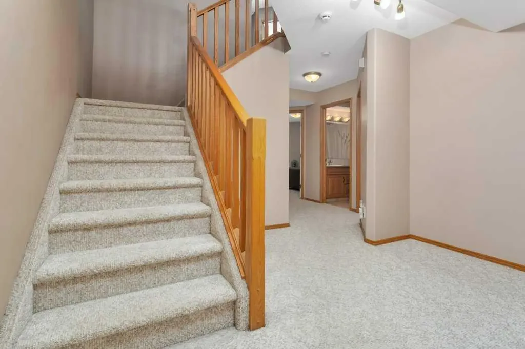 27 Ramage Crescent Red Deer AB T4P4A5