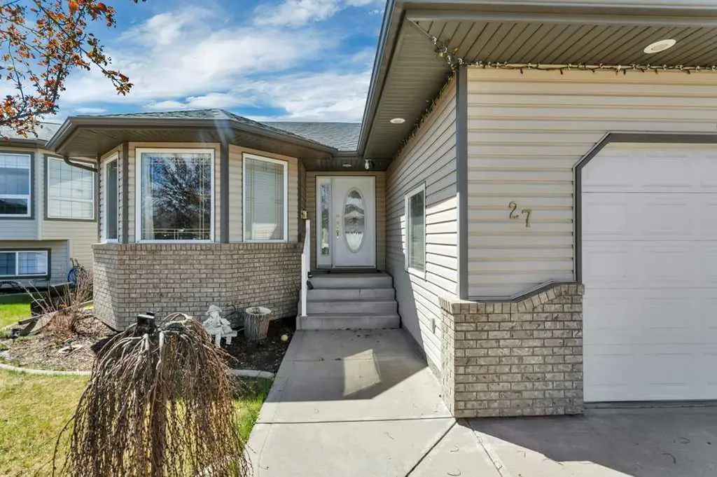 27 Ramage Crescent Red Deer AB T4P4A5