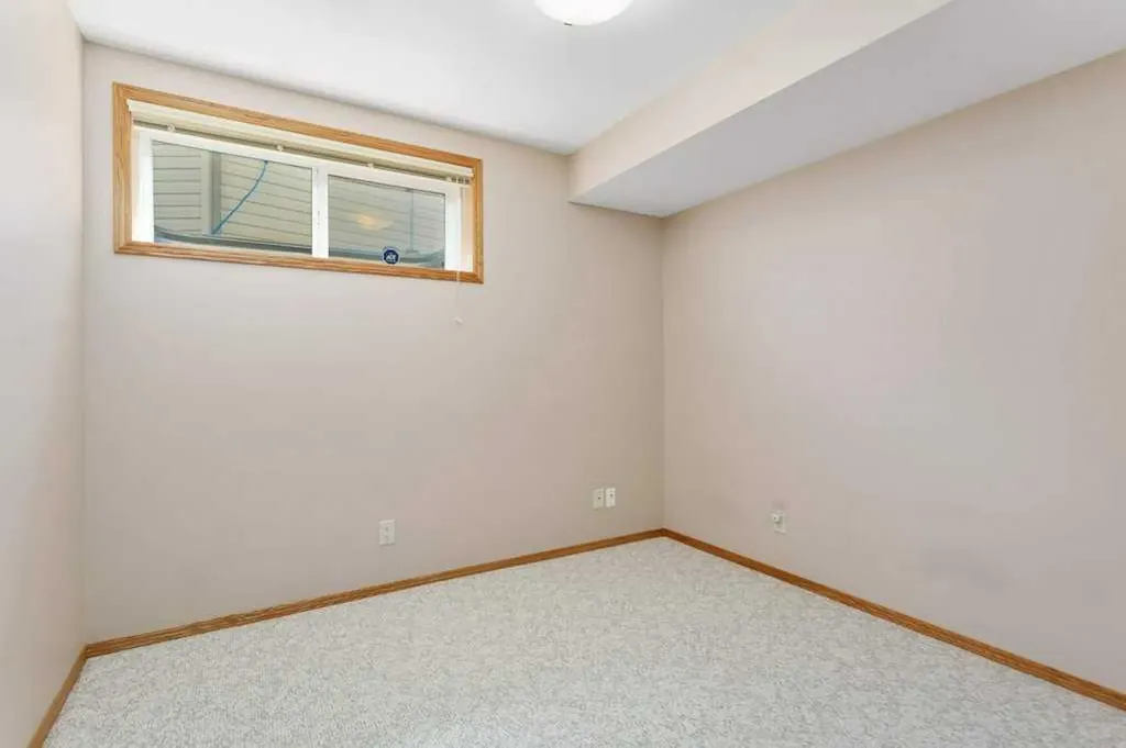 27 Ramage Crescent Red Deer AB T4P4A5