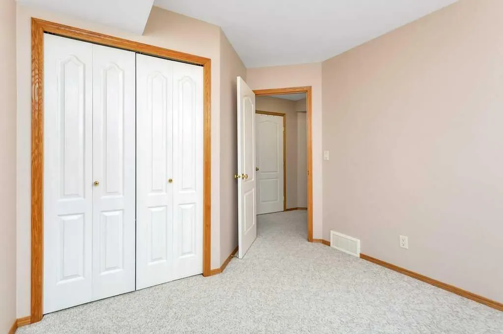 27 Ramage Crescent Red Deer AB T4P4A5