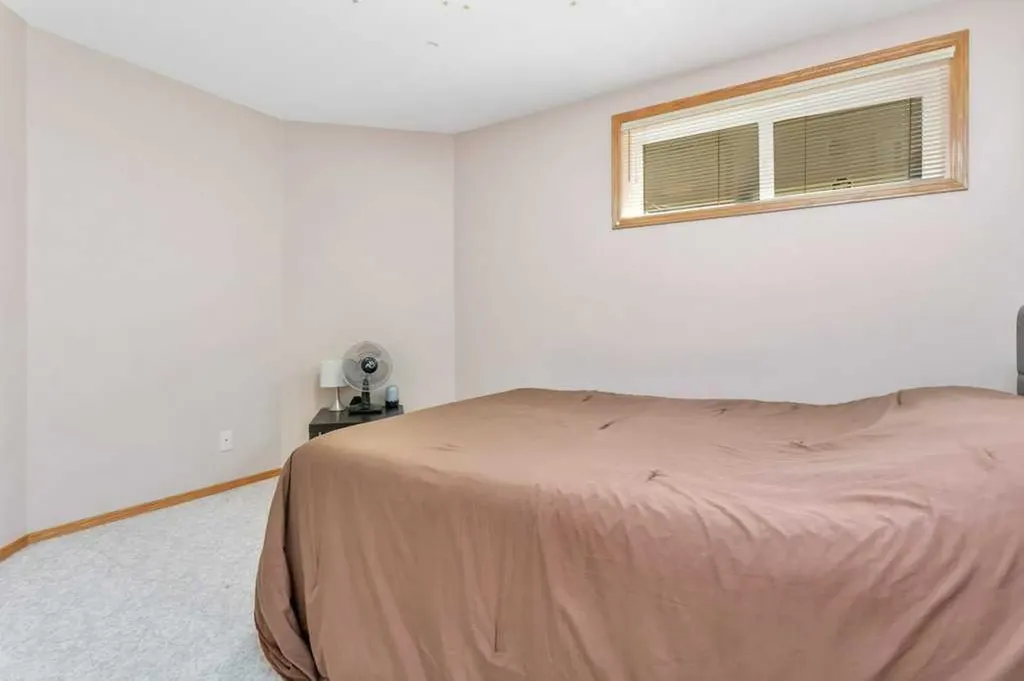27 Ramage Crescent Red Deer AB T4P4A5