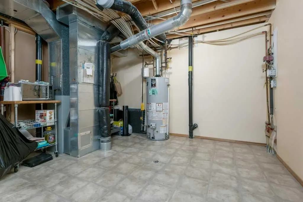 27 Ramage Crescent Red Deer AB T4P4A5