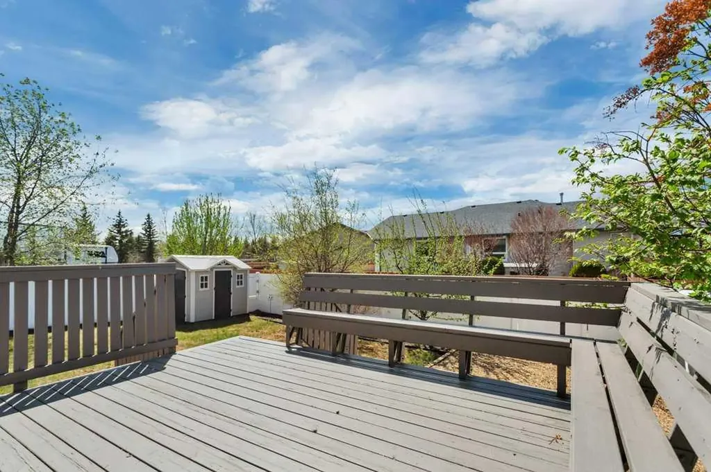27 Ramage Crescent Red Deer AB T4P4A5