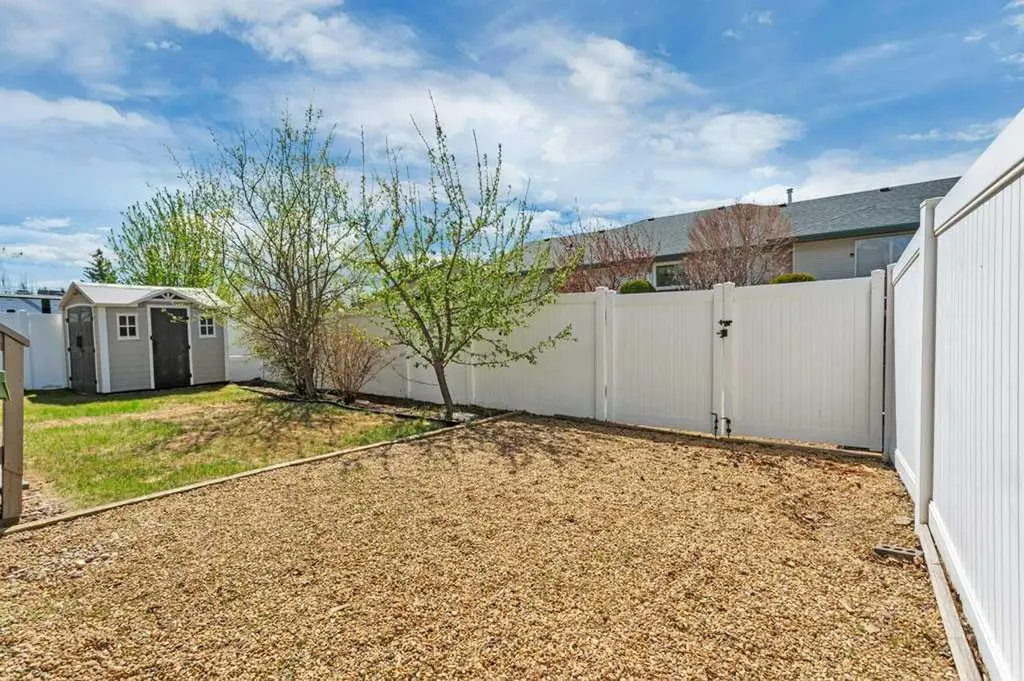 27 Ramage Crescent Red Deer AB T4P4A5