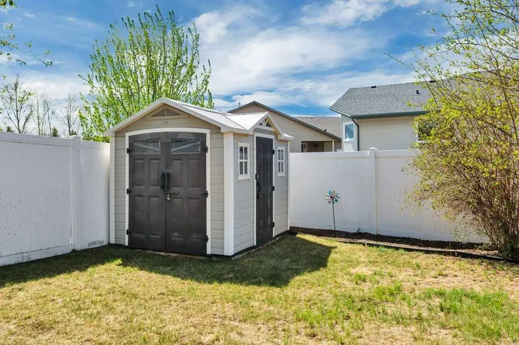 27 Ramage Crescent Red Deer AB T4P4A5