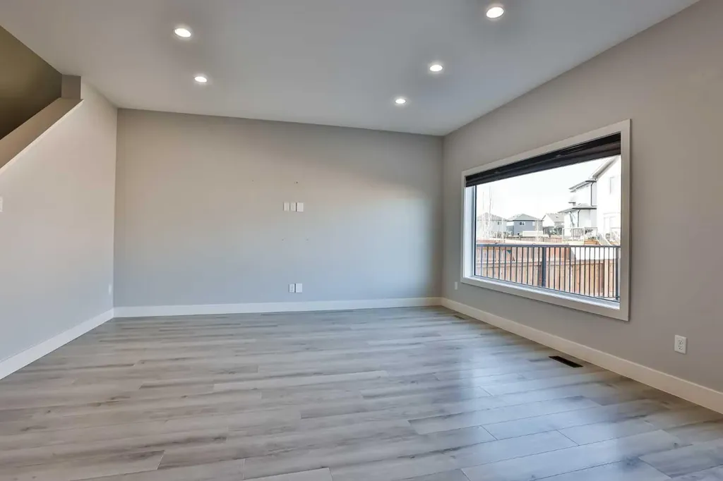 522 Moonlight Lane W Lethbridge AB T1J 5K1