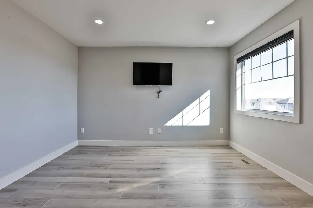 522 Moonlight Lane W Lethbridge AB T1J 5K1
