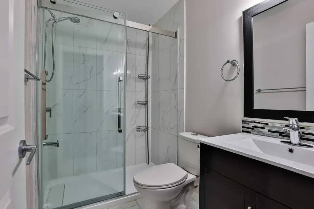 522 Moonlight Lane W Lethbridge AB T1J 5K1