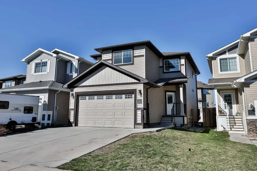 522 Moonlight Lane W Lethbridge AB T1J 5K1