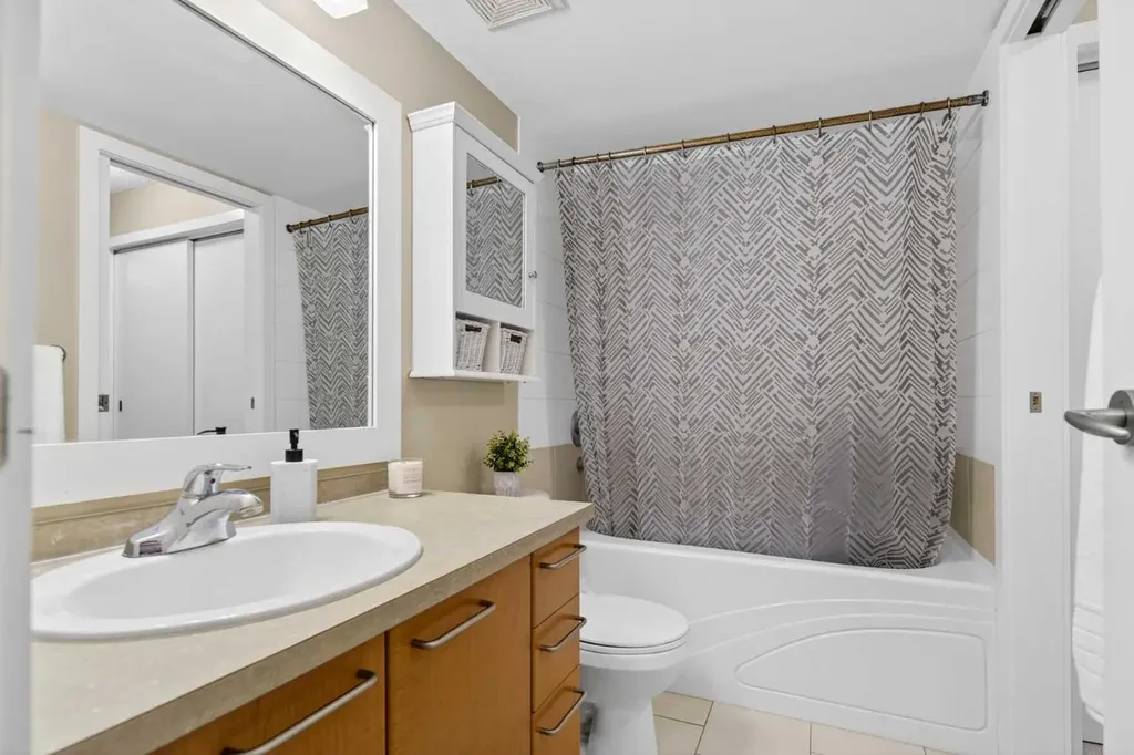 35 Richard Court SW Calgary AB T3E 7N9
