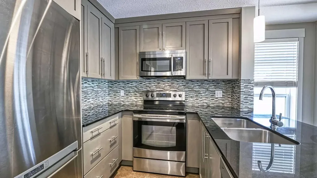 155 Skyview Ranch Way NE Calgary AB T3N 0L2