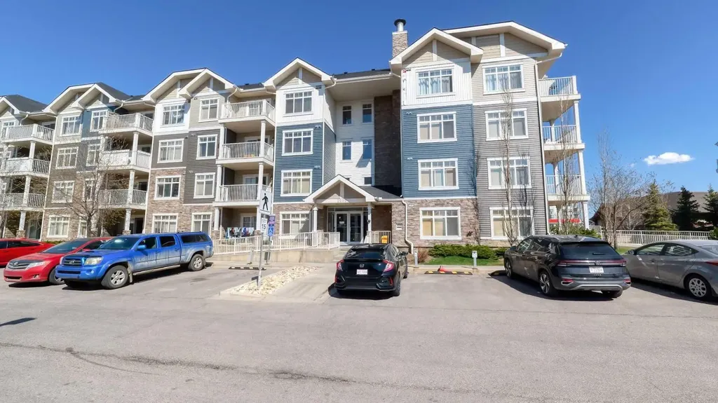 155 Skyview Ranch Way NE Calgary AB T3N 0L2