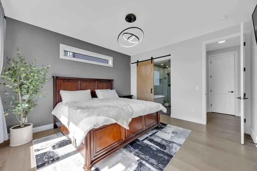 25 Cimarron Estates Gate Okotoks AB T1S0M9
