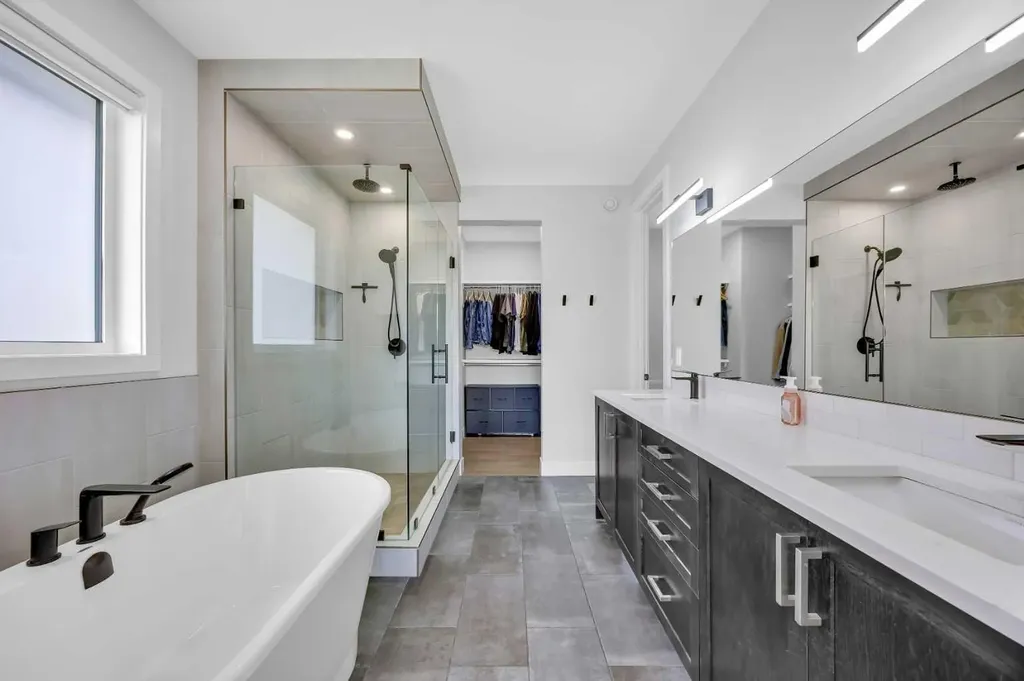 25 Cimarron Estates Gate Okotoks AB T1S0M9