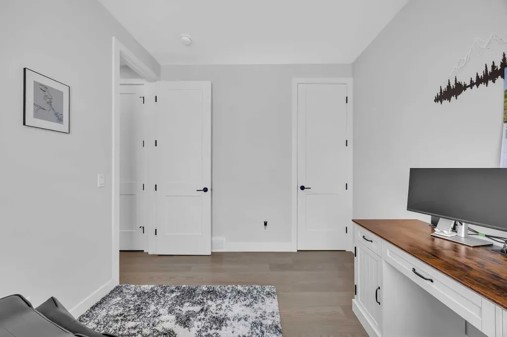25 Cimarron Estates Gate Okotoks AB T1S0M9