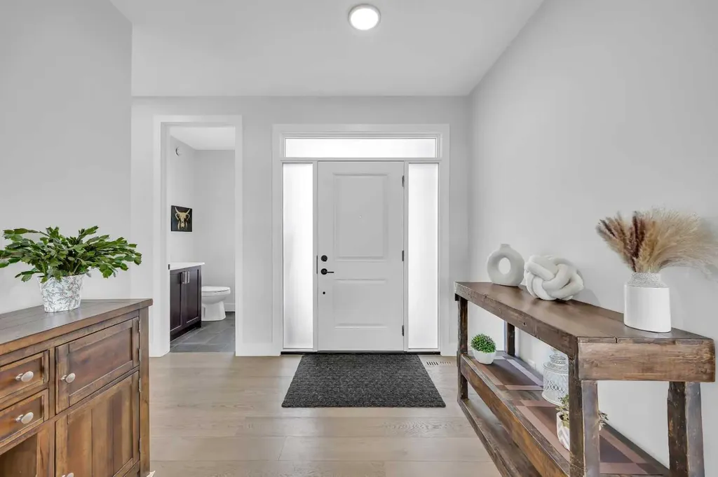25 Cimarron Estates Gate Okotoks AB T1S0M9