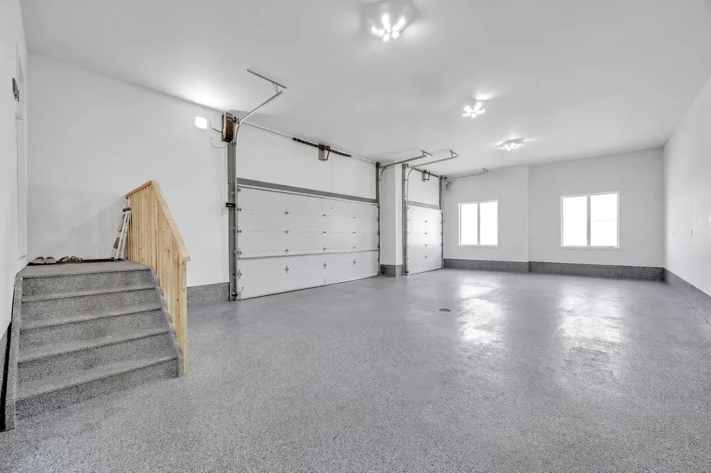 25 Cimarron Estates Gate Okotoks AB T1S0M9