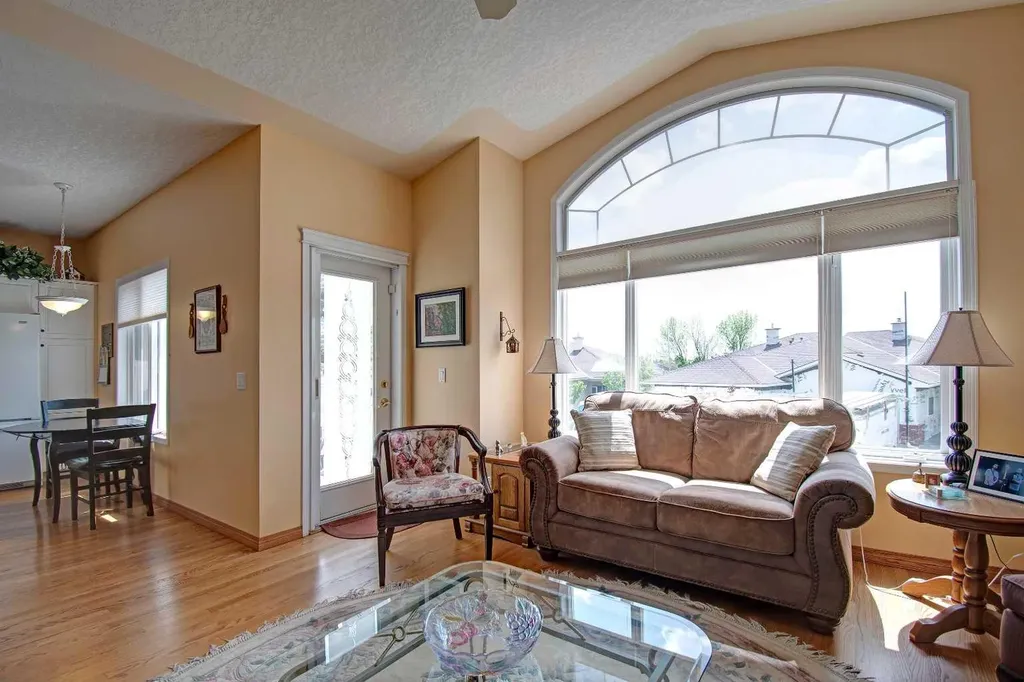 99 Christie Point SW Calgary AB T3H 3K8