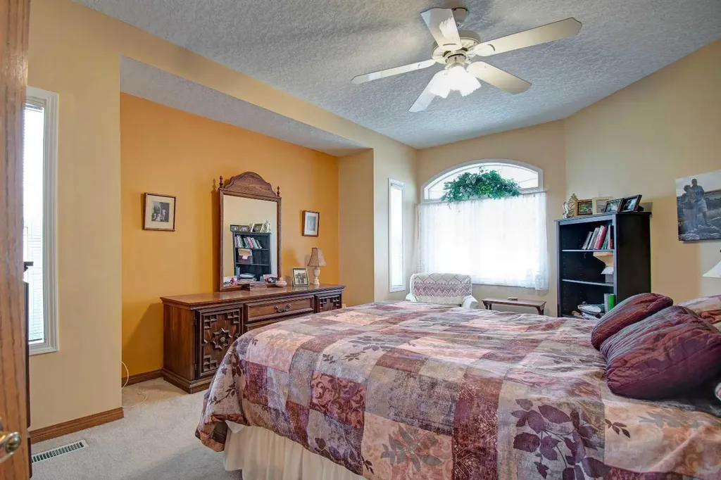 99 Christie Point SW Calgary AB T3H 3K8