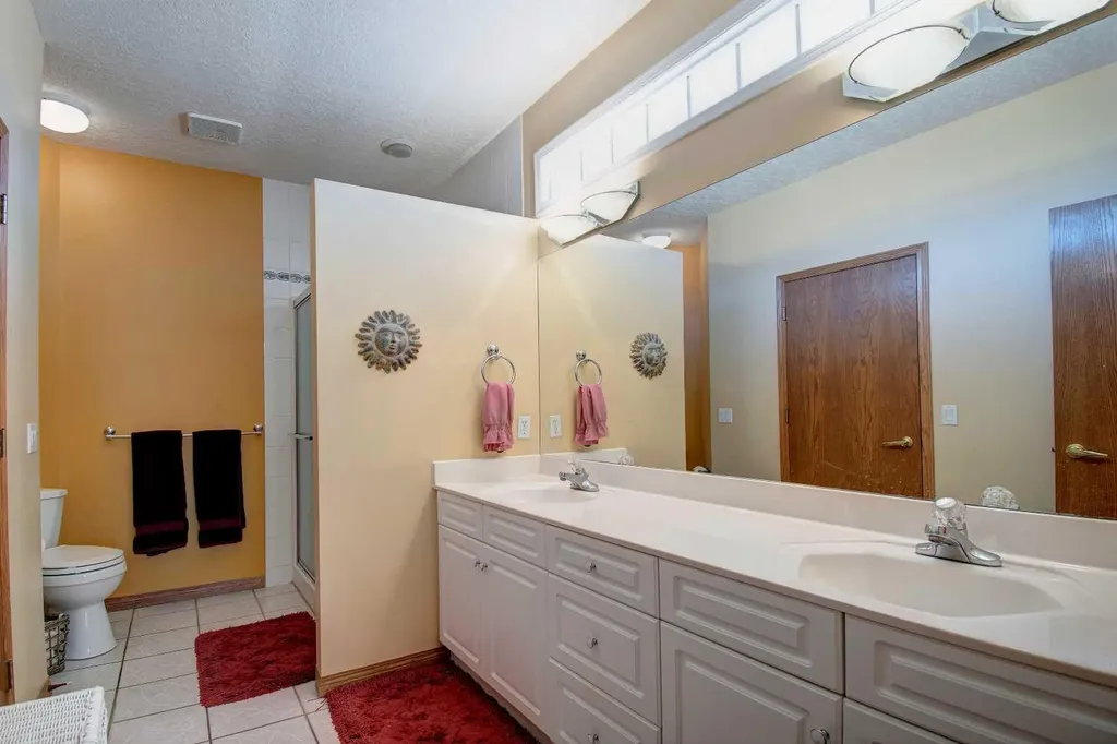 99 Christie Point SW Calgary AB T3H 3K8