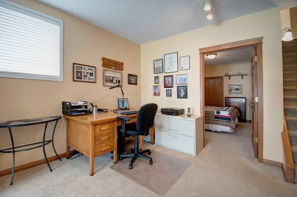 99 Christie Point SW Calgary AB T3H 3K8