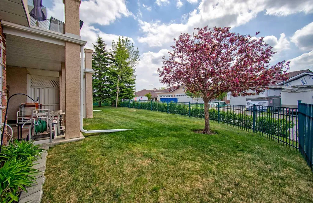 99 Christie Point SW Calgary AB T3H 3K8