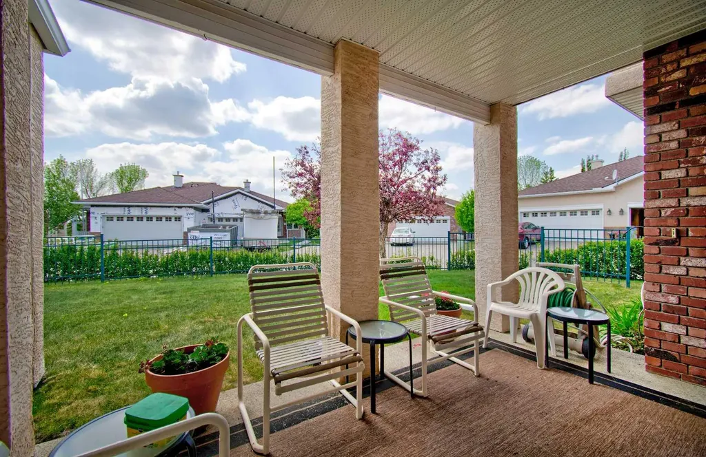 99 Christie Point SW Calgary AB T3H 3K8