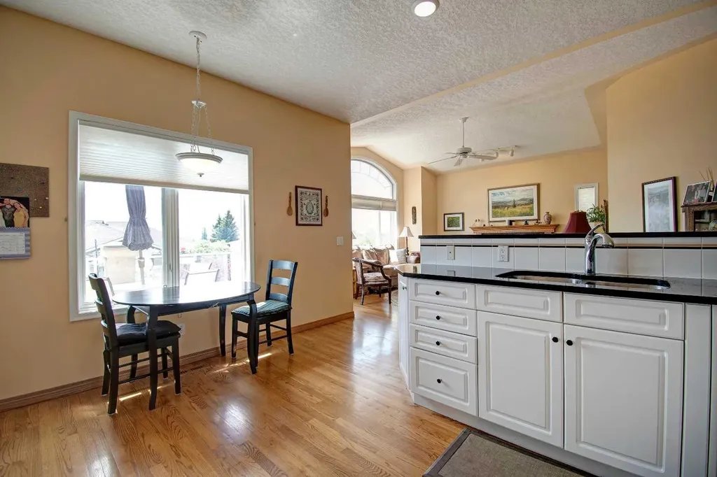 99 Christie Point SW Calgary AB T3H 3K8