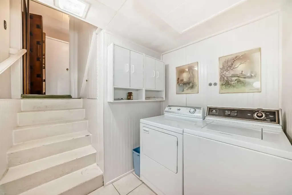 10737 Eamon Road NW Calgary AB T3G 5H2
