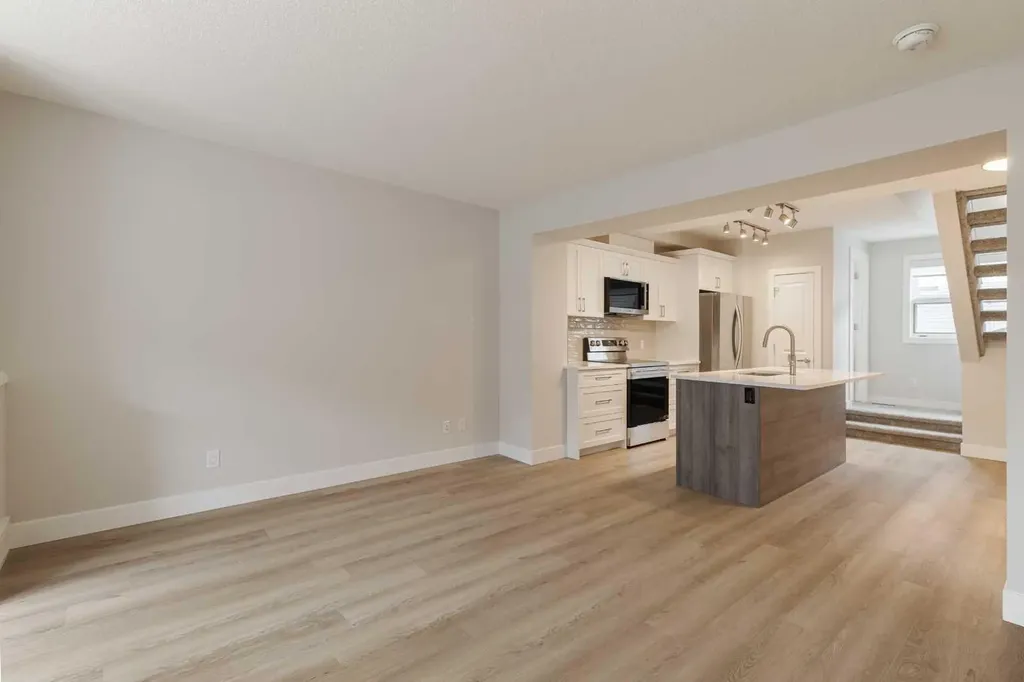 206 Aspen Hills Villas SW Calgary AB t3h 0H8
