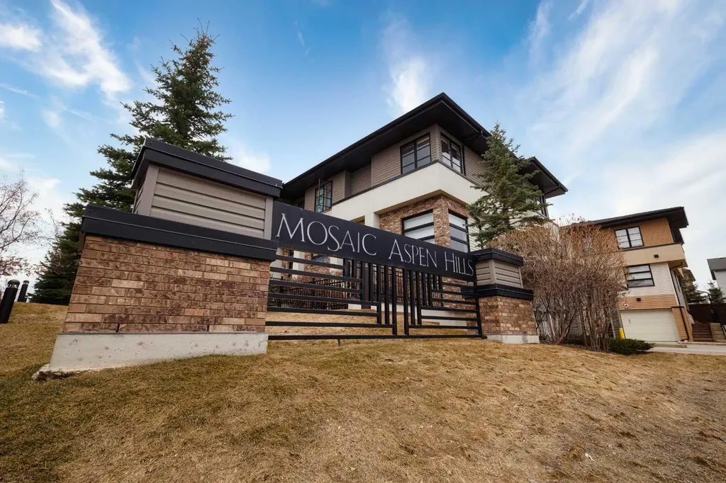 206 Aspen Hills Villas SW Calgary AB t3h 0H8