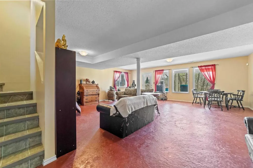 5024 52 Street Millet AB T0C 1Z0