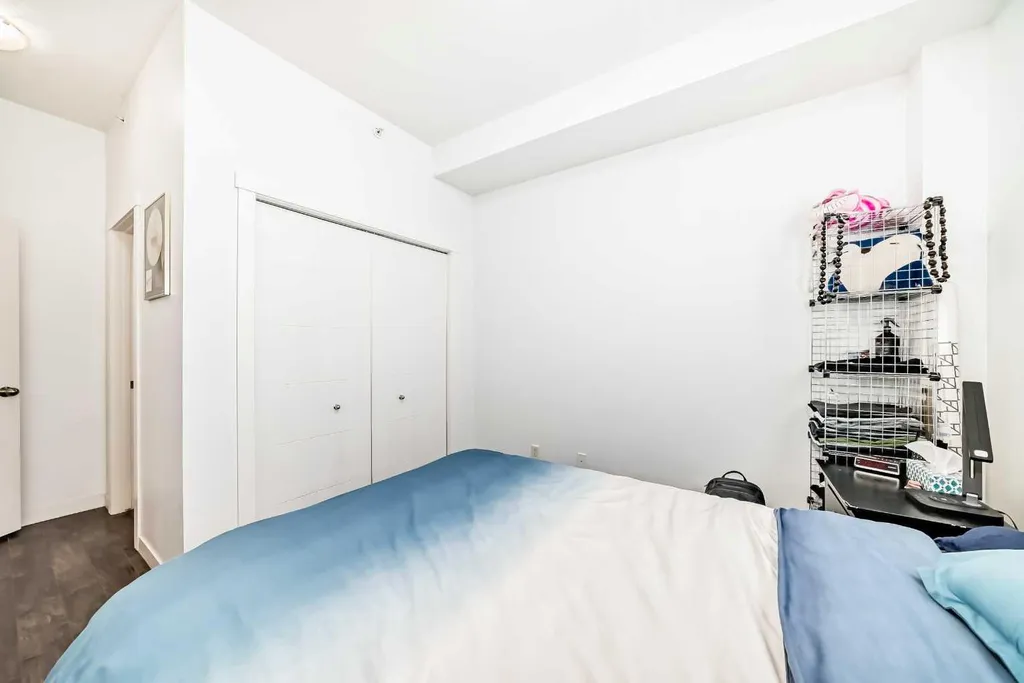 2308 Centre Street NE Calgary AB T2E 2T7