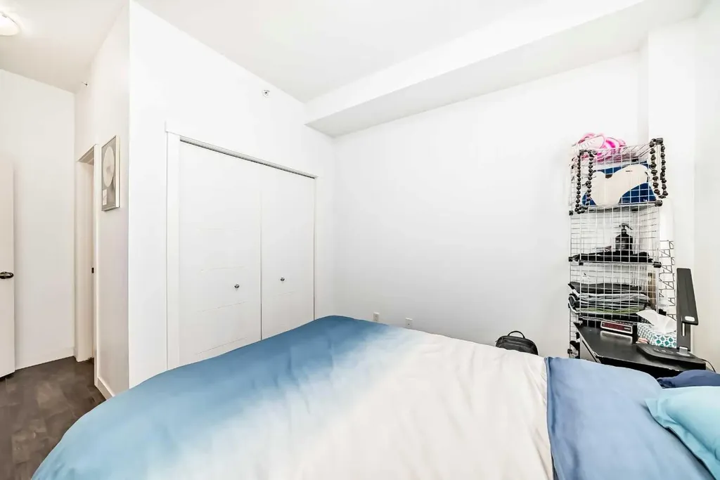 2308 Centre Street NE Calgary AB T2E 2T7