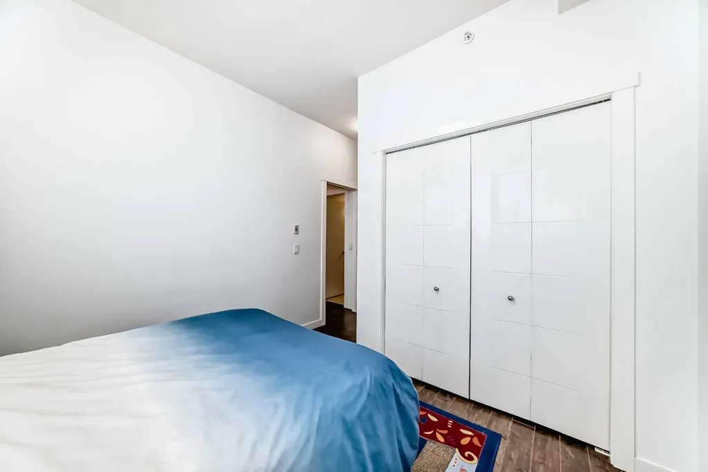 2308 Centre Street NE Calgary AB T2E 2T7