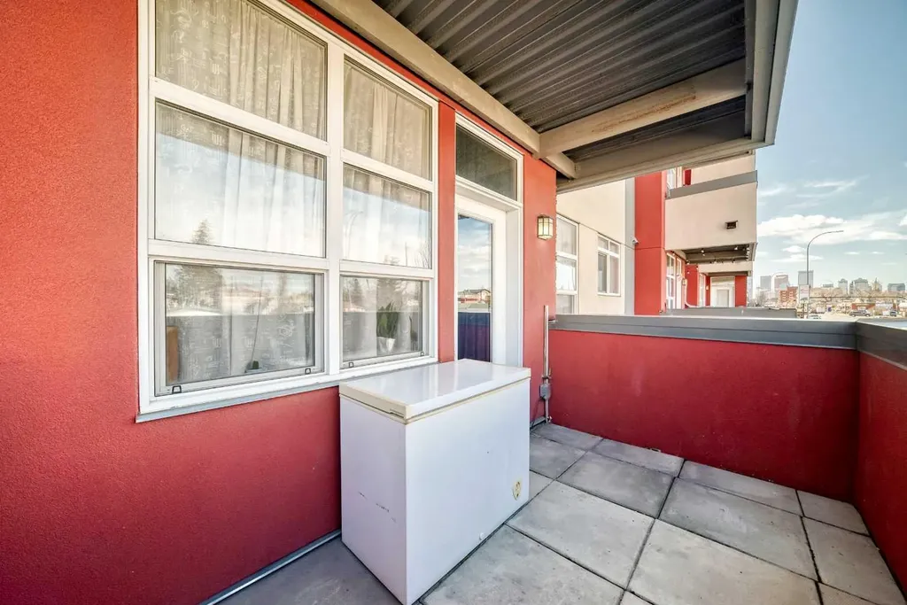 2308 Centre Street NE Calgary AB T2E 2T7