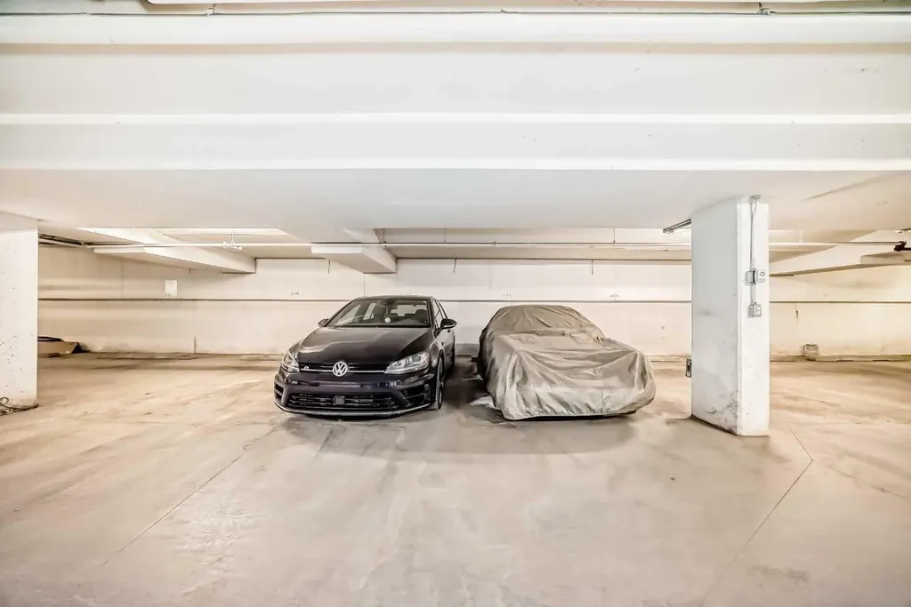 2308 Centre Street NE Calgary AB T2E 2T7