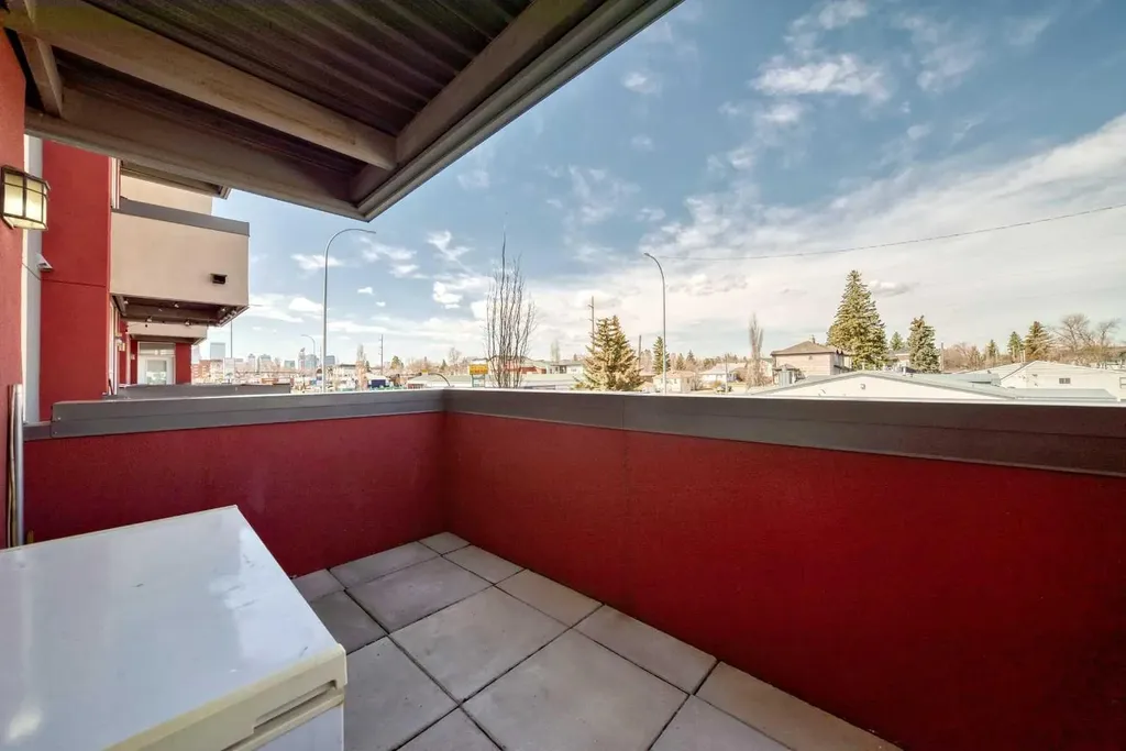 2308 Centre Street NE Calgary AB T2E 2T7