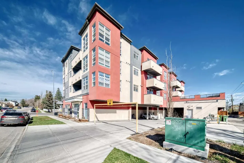 2308 Centre Street NE Calgary AB T2E 2T7