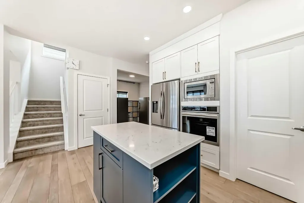 164 Magnolia Terrace SE Calgary AB T3M 3N2