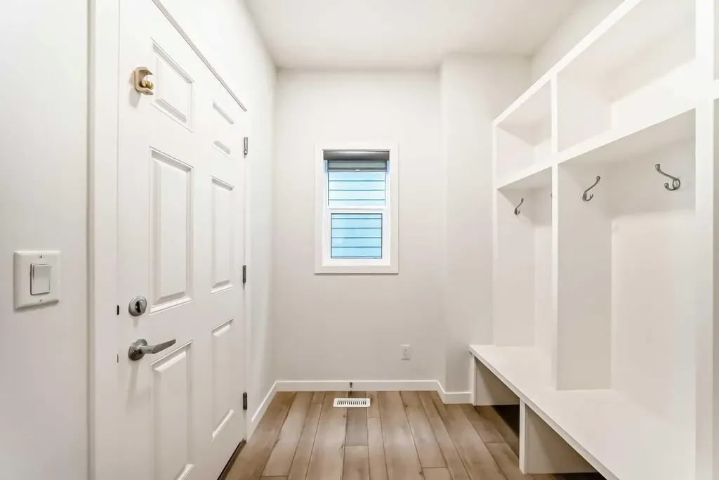 164 Magnolia Terrace SE Calgary AB T3M 3N2