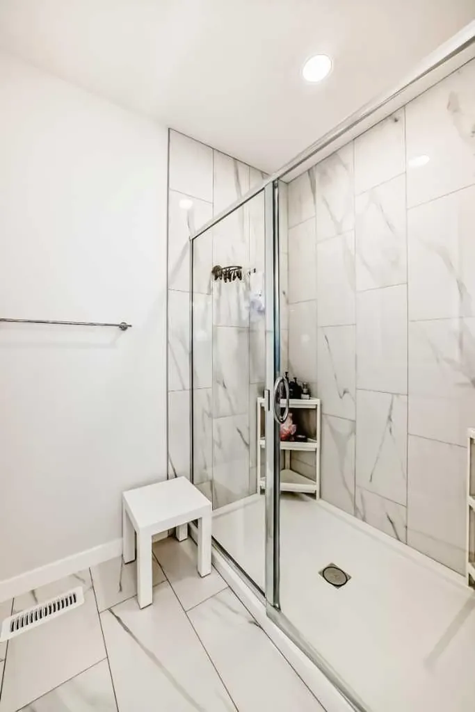 164 Magnolia Terrace SE Calgary AB T3M 3N2