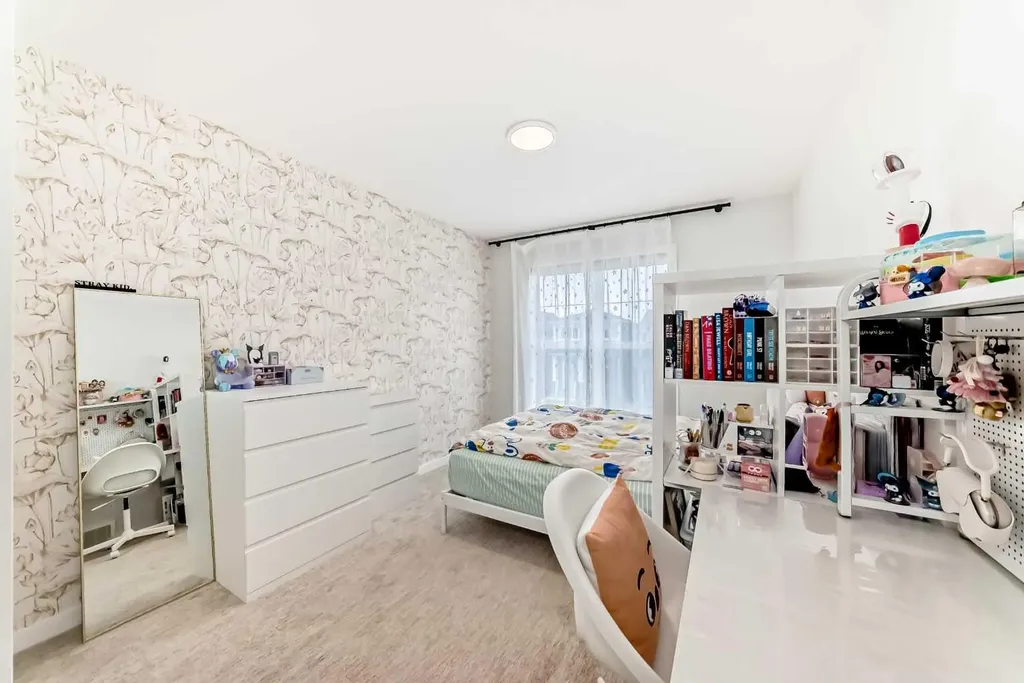 164 Magnolia Terrace SE Calgary AB T3M 3N2