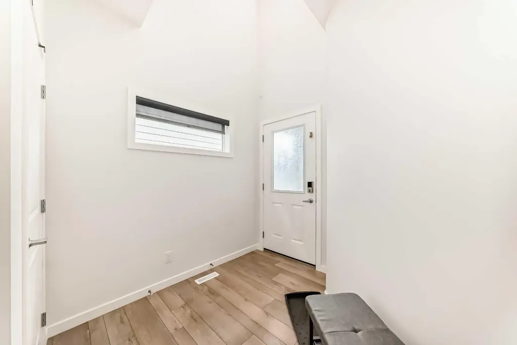 164 Magnolia Terrace SE Calgary AB T3M 3N2