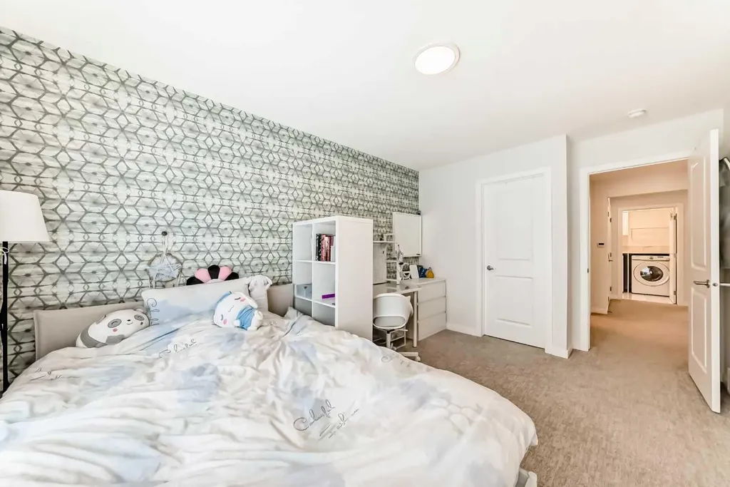 164 Magnolia Terrace SE Calgary AB T3M 3N2