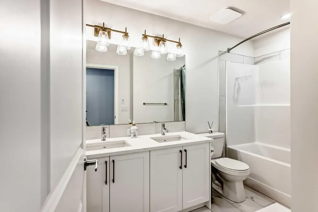 164 Magnolia Terrace SE Calgary AB T3M 3N2