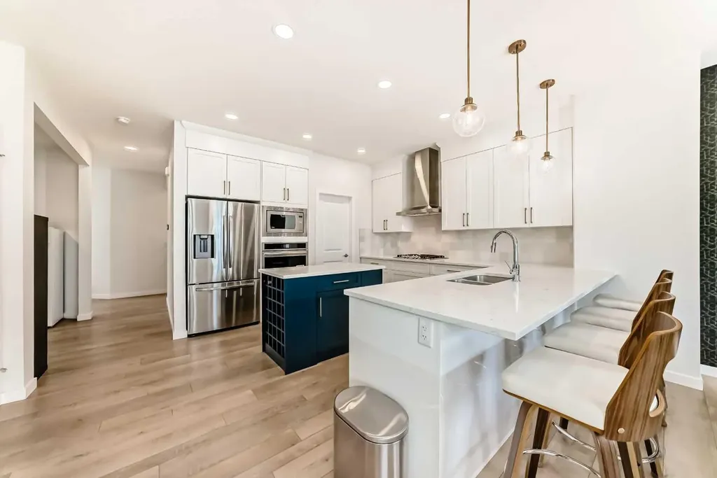 164 Magnolia Terrace SE Calgary AB T3M 3N2