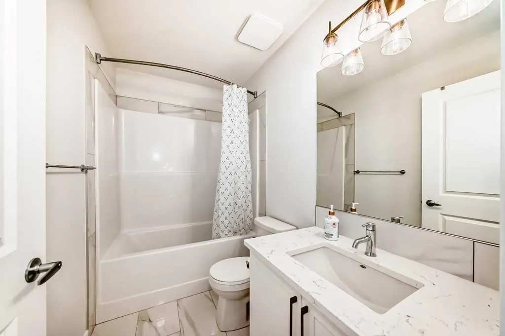 164 Magnolia Terrace SE Calgary AB T3M 3N2